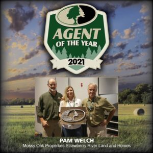 Agent Of The Year 2021 - Pam Welch