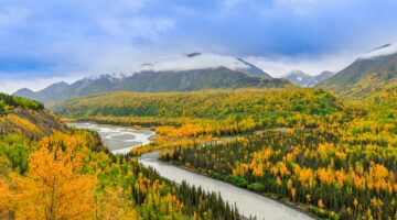 Exploring Alaska’s Majestic Terrain: Essential Guide for Land Buyers